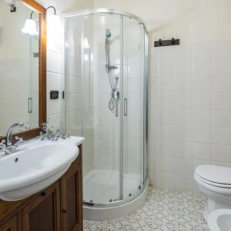 Le Tornaie 10, Emma Villa Monte San Savino